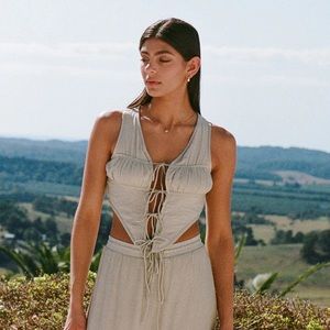 Brand New w Tags Sabo Skirt Henley Top